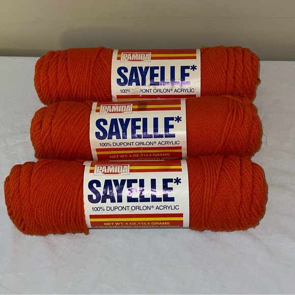 Lot 9 Yarn Red heart, Sayelle, others White, Orange, burnt orange, cranberry red - Picture 7 of 11